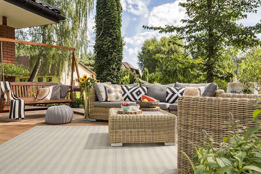 Transform Your Outdoor Space with the Perfect Outdoor Rug – Simple Style Co