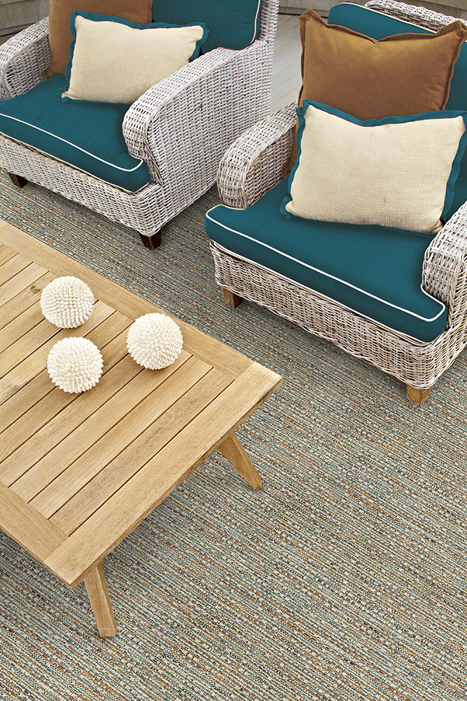 unbacked polypropylene rug in outdoor living space
