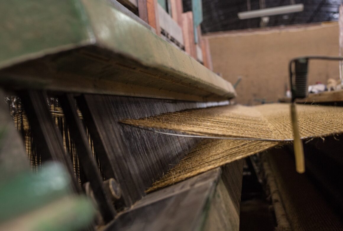 Sisal on the loom.