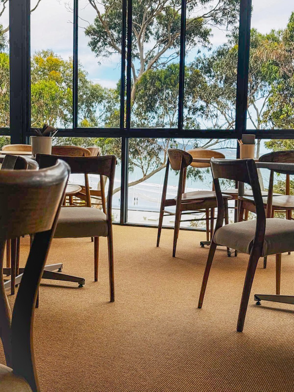 SynSisal® Medina synthetic sisal carpet in Australian resort restaurant